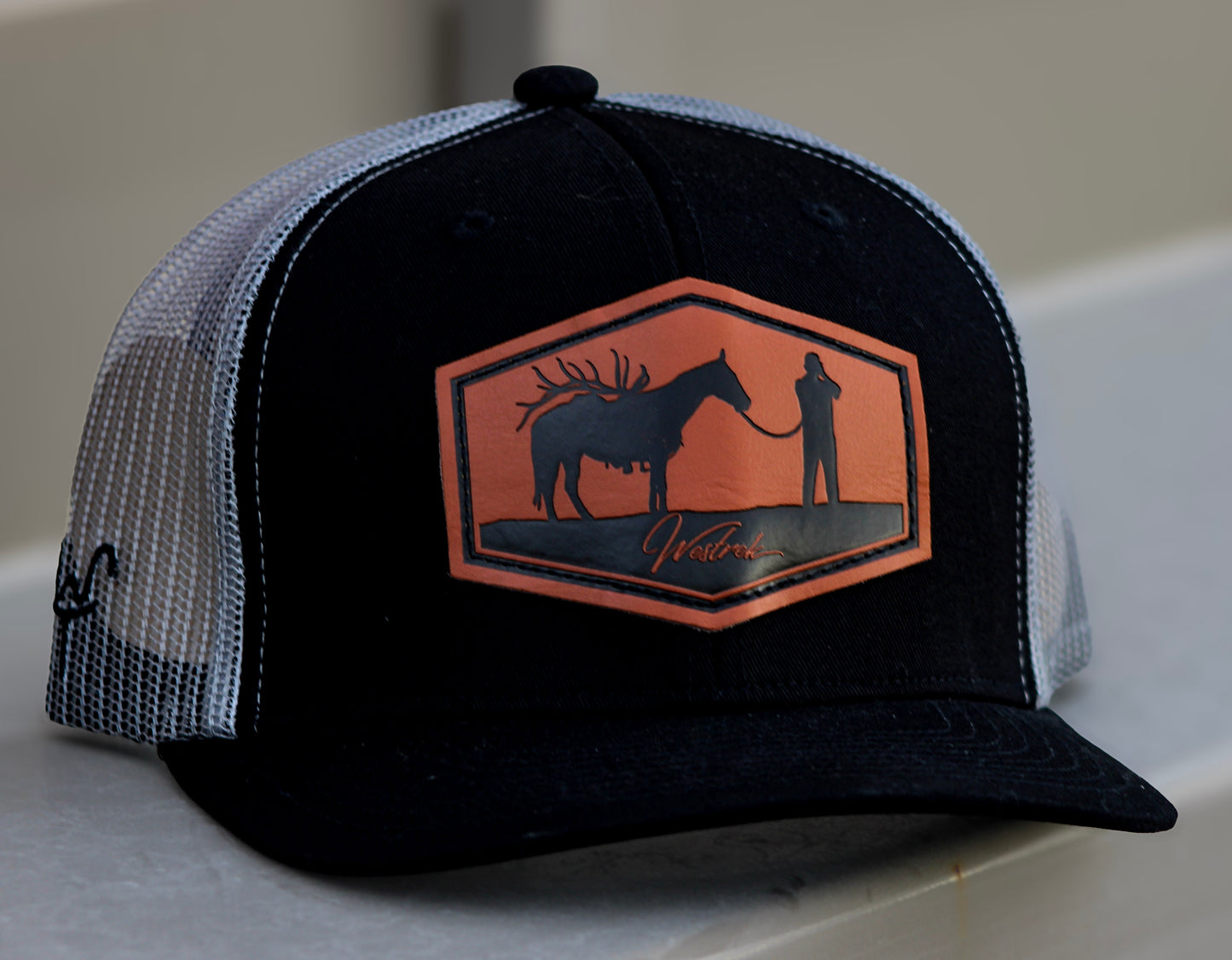 Black curved brim packout