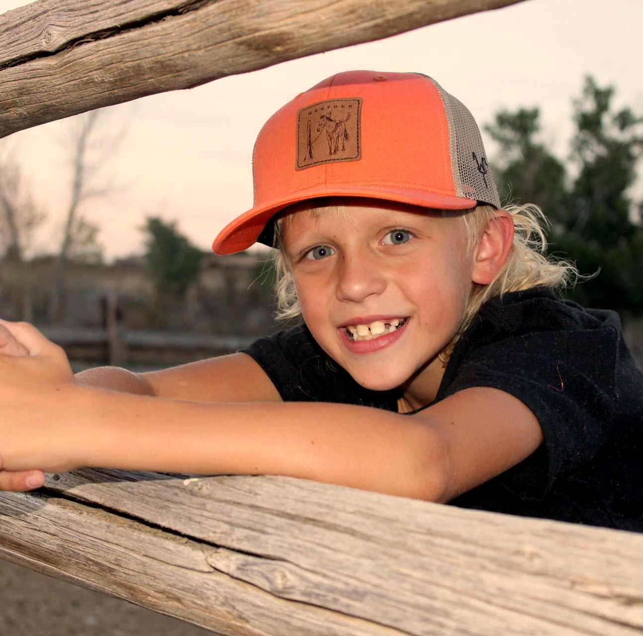 Youth Peach hat with deer packout patch